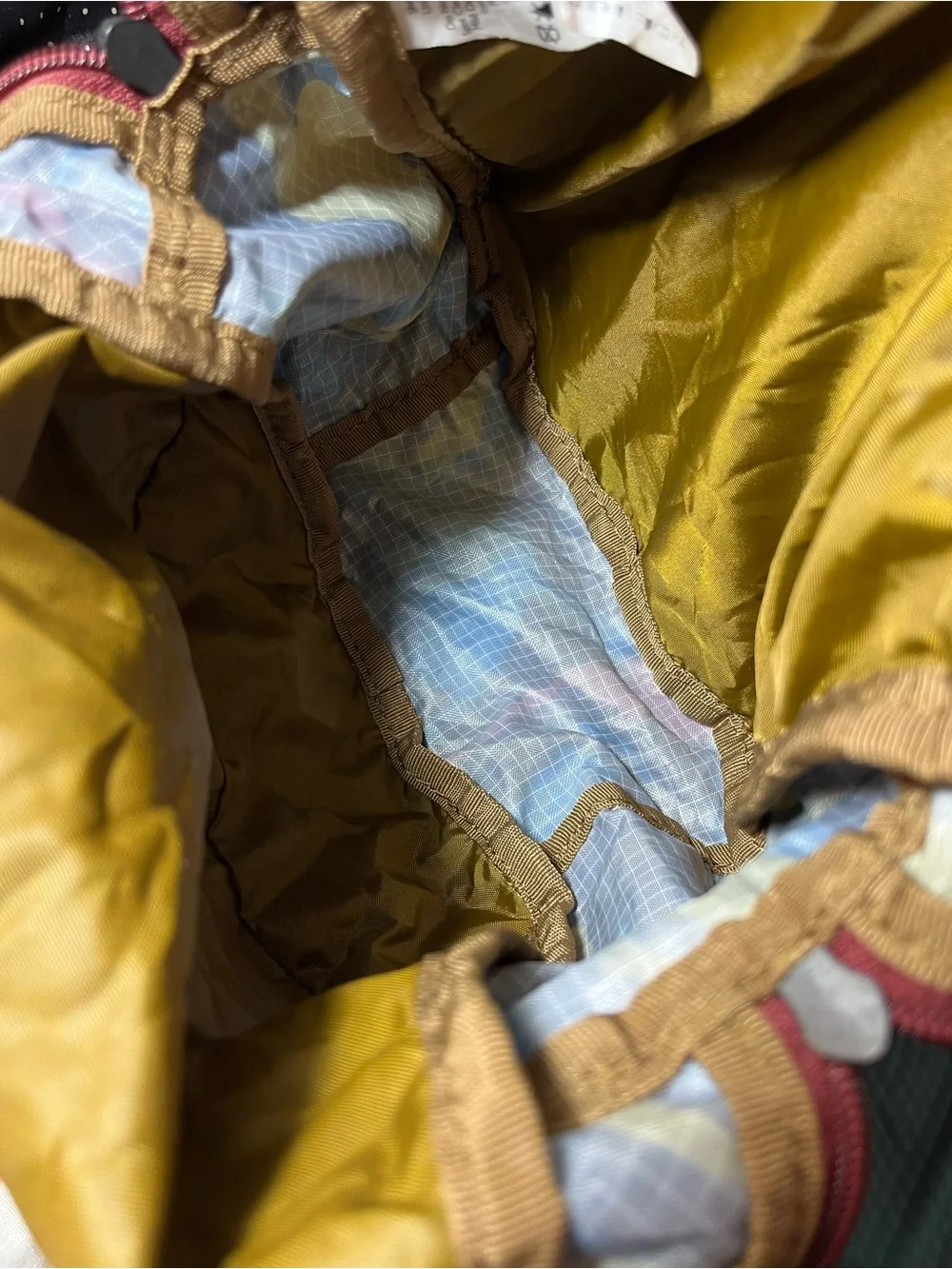 Eddie Bauer 10L Stowaway Camouflage Sling Back